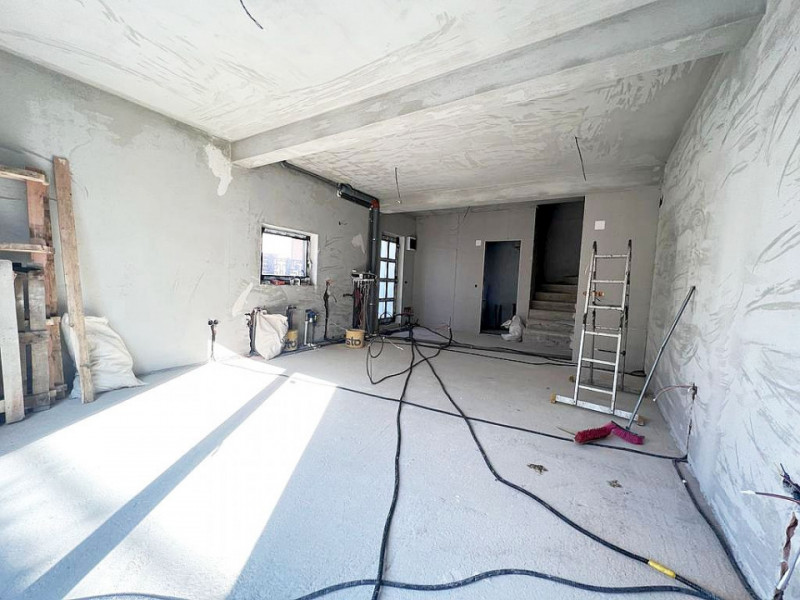 Casa tip duplex Borhanci, 105 mp utili, semifinisata, zona TCI, pret oportun