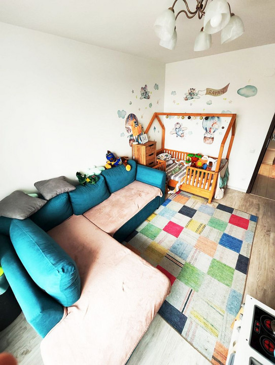 Apartament 3 camere Floresti, 70 mp utili, finisat, parcare inclusa