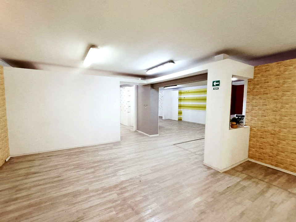 Spatiu comercial si depozite, teren 1673 mp, la iesire din Dej spre Cluj