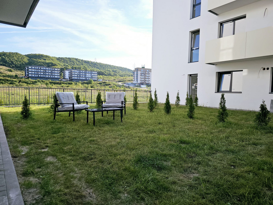 Apartament cu gradina proprie in Floresti, zona Terra, ultrafinisat