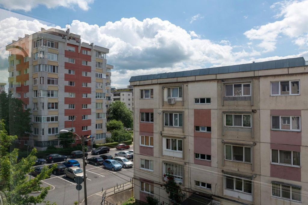 Apartament 2 camere Intre Lacuri, 50 mp, decomandat, zona strazii Tulcea