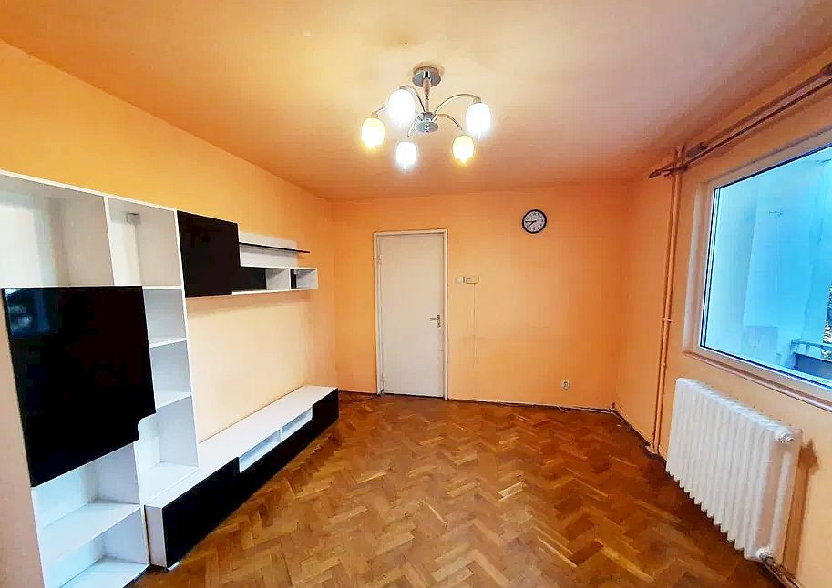 Apartament 3 camere Gheorgheni, 69 mp utili, etaj 2 din 4, zona Brancusi