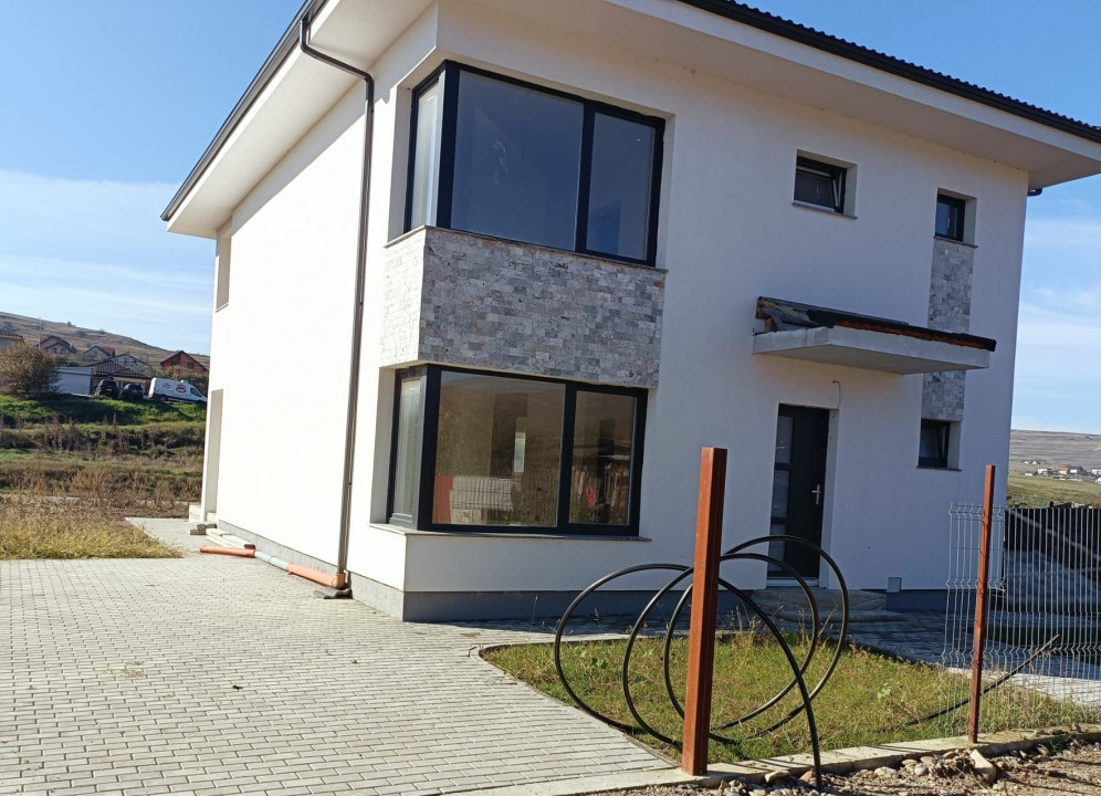 Casa de vanzare in Campenesti, 120 mp utili, teren 500 mp, constructie 2024