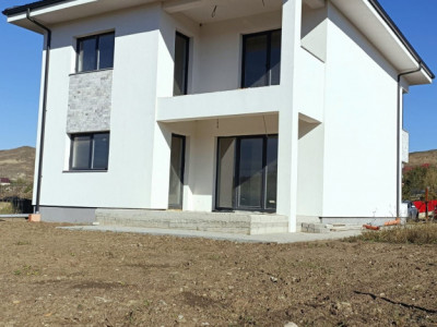 Casa de vanzare in Campenesti, 120 mp utili, teren 500 mp, constructie 2024