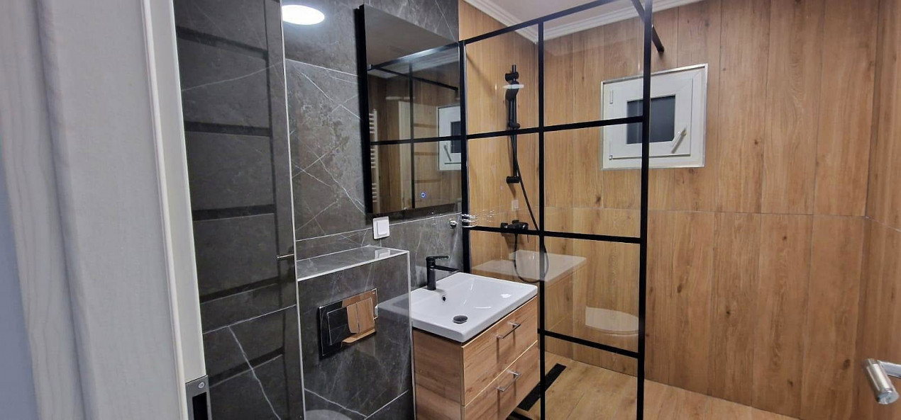 Apartament 3 camere Floresti, 62 mp utili, ultrafinisat, mobilat si utilat