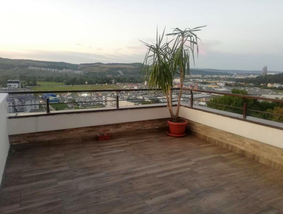 Apartament superb zona Vivo, terasa panoramica, terasa acoperita, semineu
