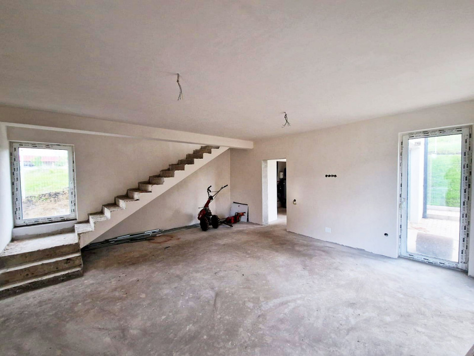 Casa individuala in Chinteni, proiect deosebit, materiale PREMIUM