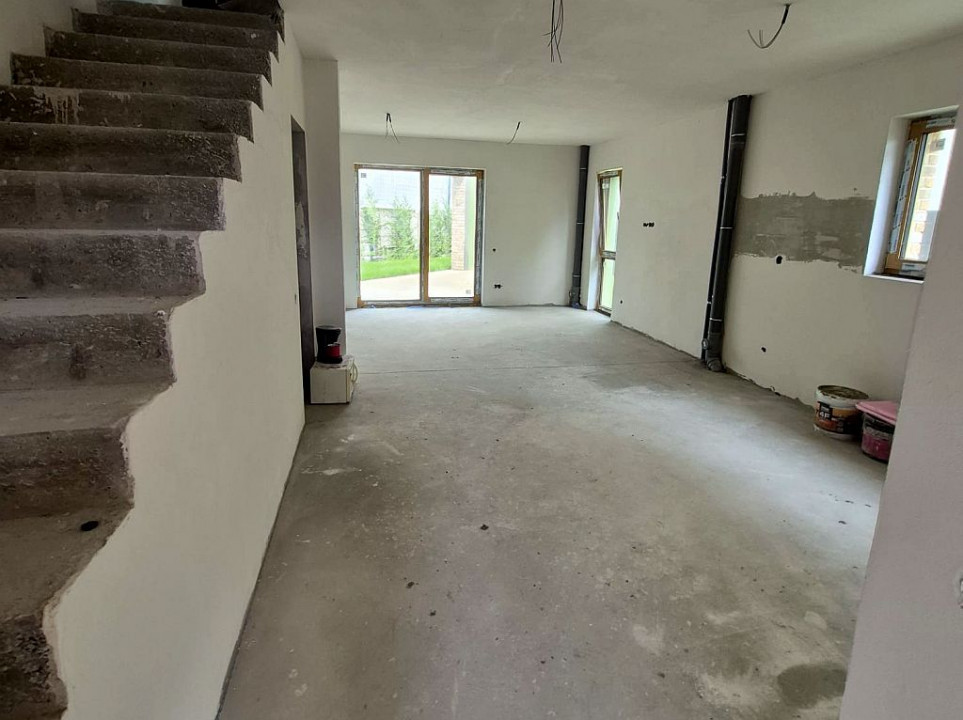 Casa tip duplex de vanzare, zona Parc Gheorgheni, constructie finalizata