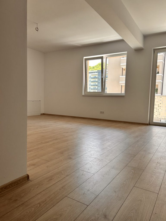 Apartament 3 camere Floresti, 67 mp utili, balcon 8 mp, finisat!