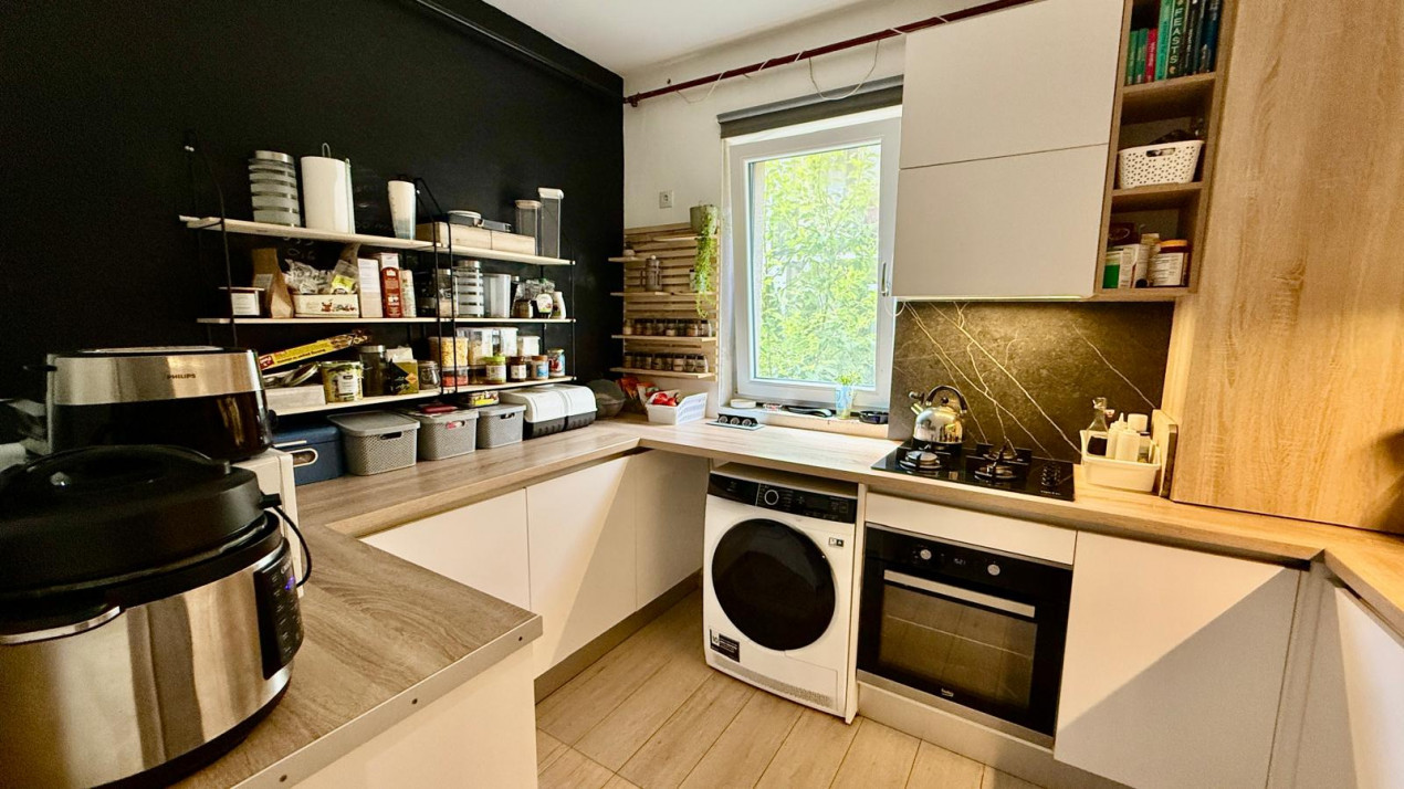 Apartament 3 camere Zona Citadela, 68 mp utili, ansamblu cochet, parcare