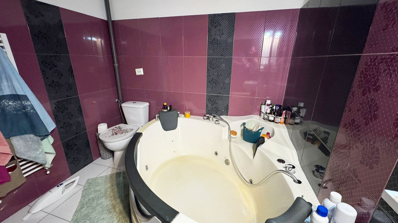 Oportunitate! Apartament cu 4 Camere, 2077 €/mp, parcare Inclusă, comision 0!