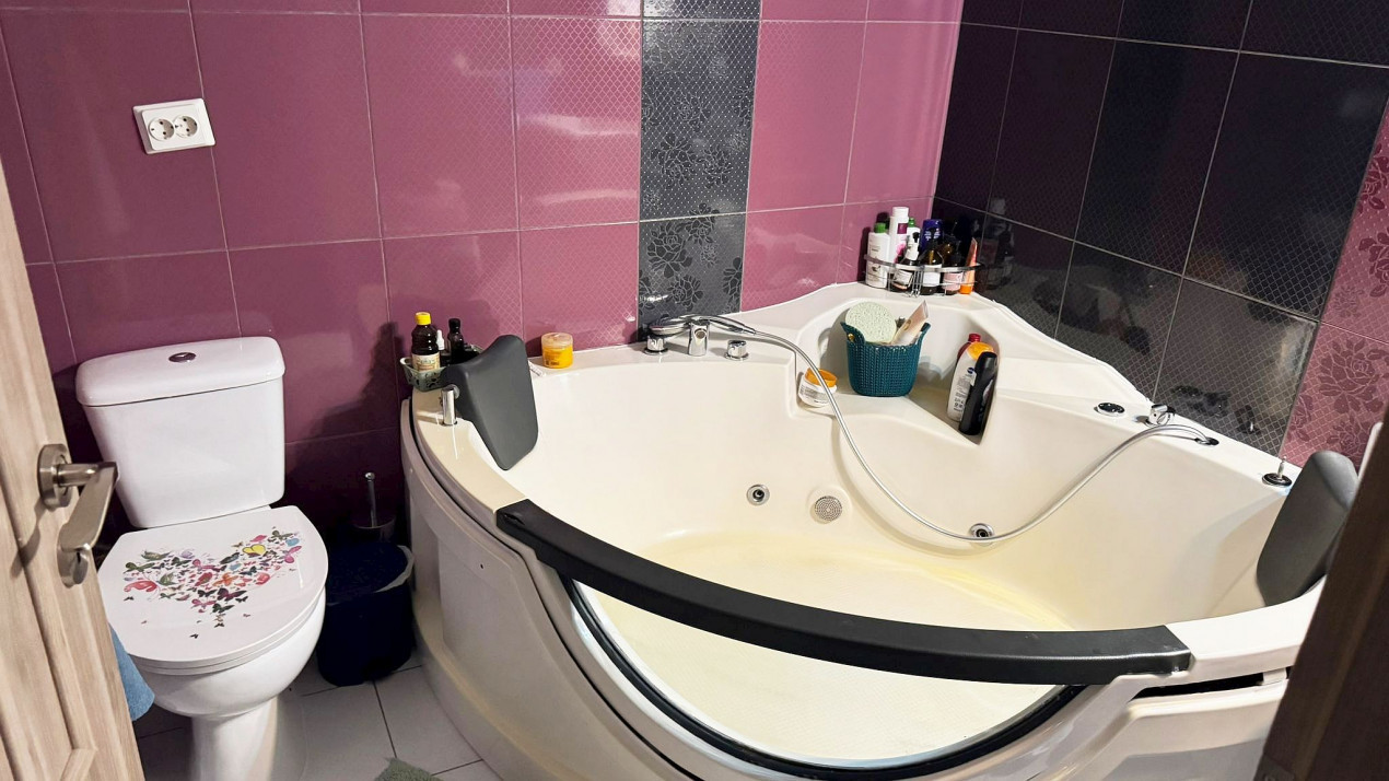 Oportunitate! Apartament cu 4 Camere, 2077 €/mp, parcare Inclusă, comision 0!