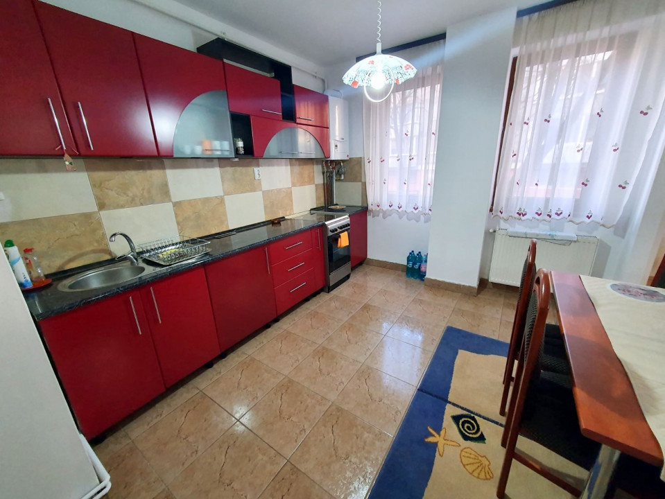 Apartament 2 Camere Gheorgheni, suprafață generoasă și loc de parcare inclus