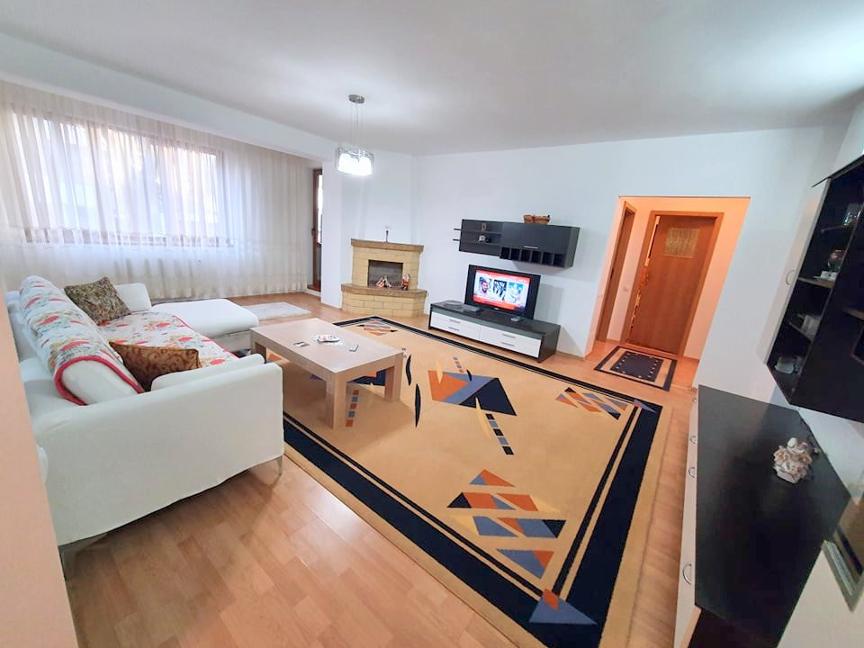 Apartament 2 Camere Gheorgheni, suprafață generoasă și loc de parcare inclus