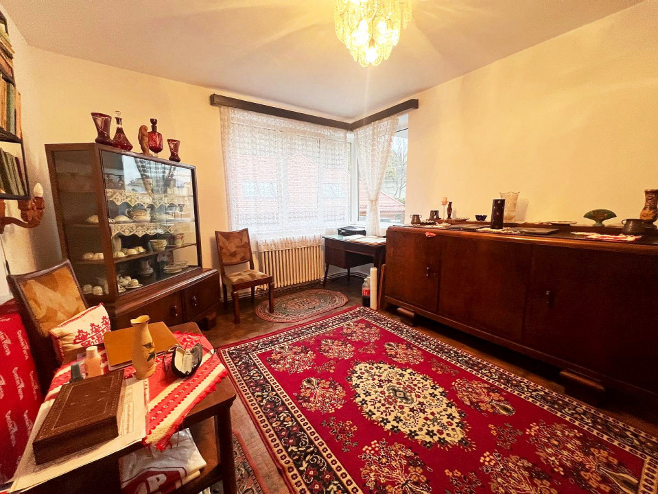 Apartament 2 camere, Ultracentral Cluj-Napoca, 48 mp, decomandat, etaj 1