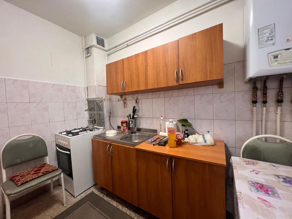 Apartament 2 camere, Ultracentral Cluj-Napoca, 48 mp, decomandat, etaj 1
