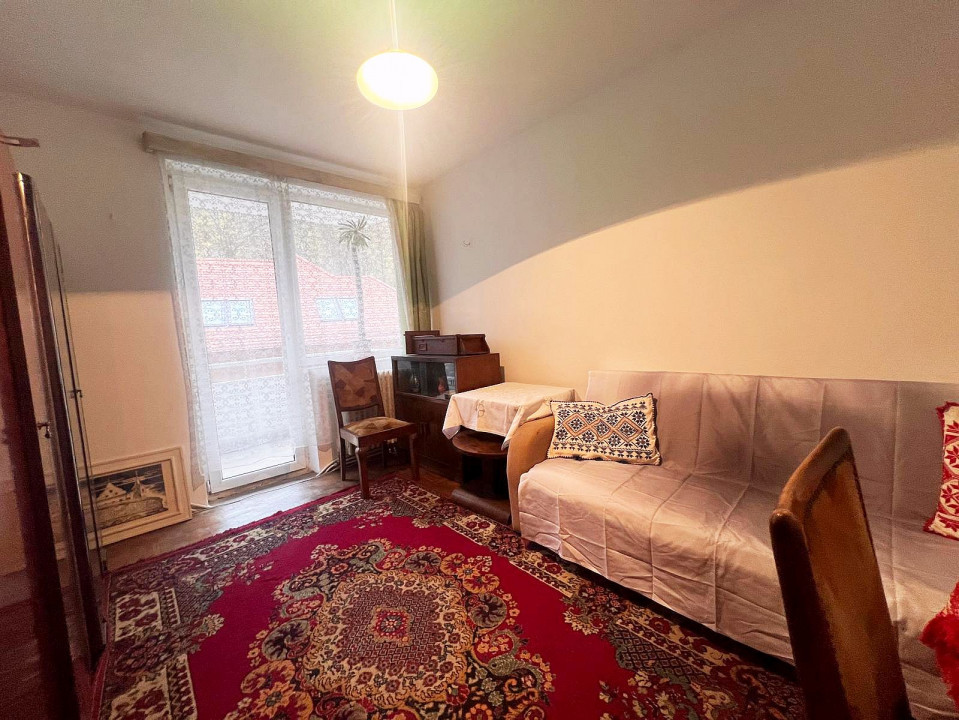 Apartament 2 camere, Ultracentral Cluj-Napoca, 48 mp, decomandat, etaj 1