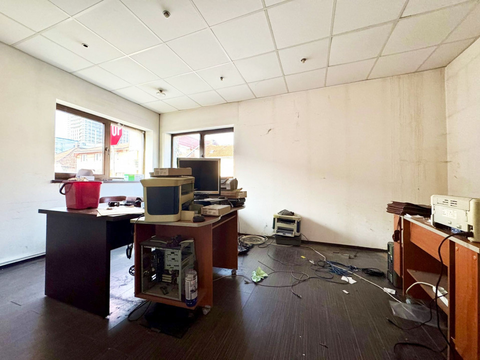 Investitie in zona Centrala, 38 mp cu pod si curte, Parcul Feroviarilor