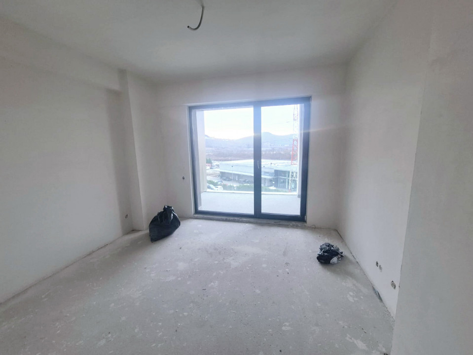 Apartament 3 camere Floresti-BMW, 77 mp utili, etaj 2, comision 0!