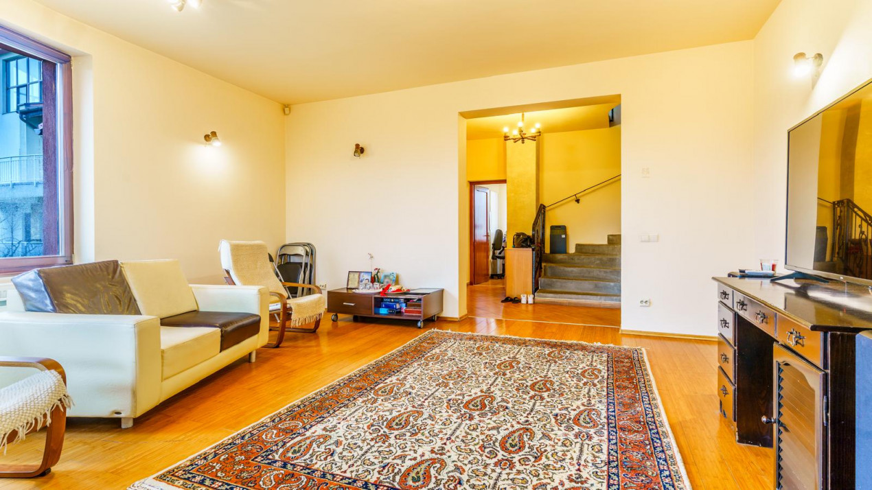 Casa de vanzare in Someseni, 242 mp utili, teren generos 994 mp