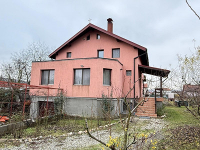 Casa de vanzare in Someseni, 242 mp utili, teren generos 994 mp