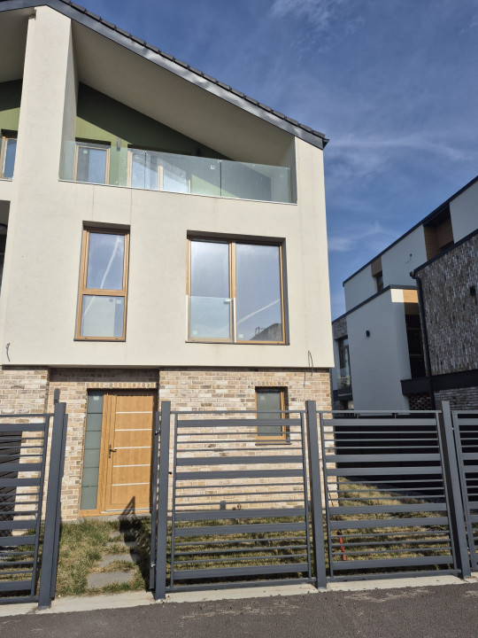 Duplex elegant, zonă exclusivistă de case, Parc Gheorgheni