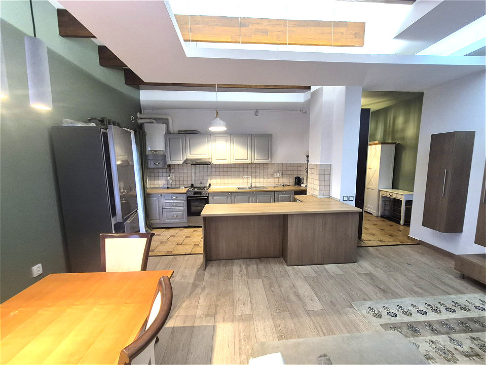 Apartament  premium în Gheorgheni, 86 mp, finisat, mobilat modern, garaj inclus