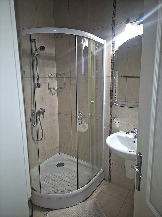 Apartament  premium în Gheorgheni, 86 mp, finisat, mobilat modern, garaj inclus