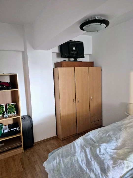Apartament 2 camere Semicentral, Str. Bucuresti, zona Farmec