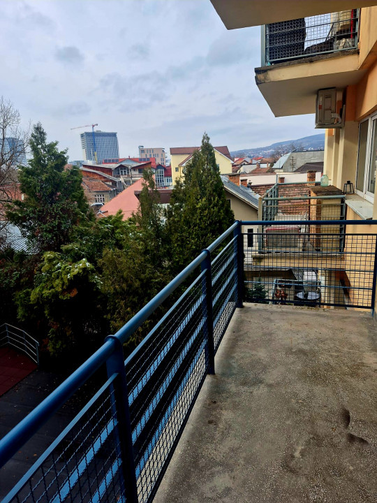 Apartament 2 camere Semicentral, Str. Bucuresti, zona Farmec