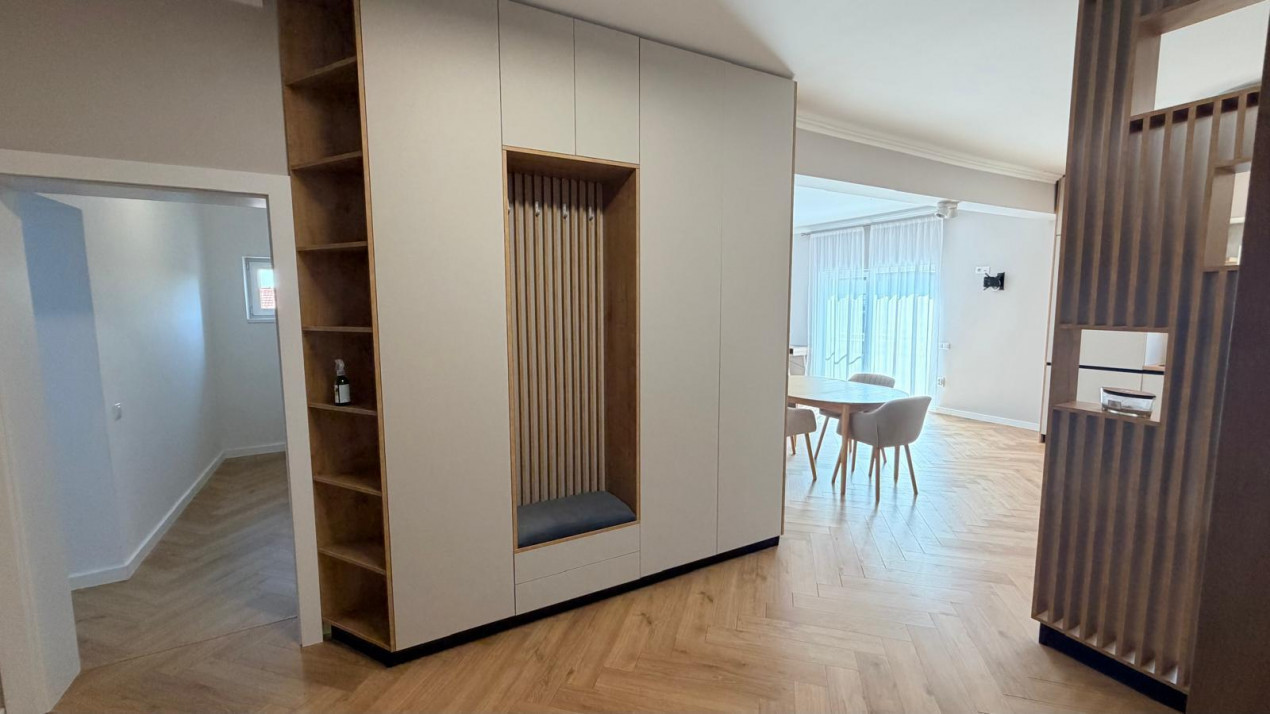 Casă în Corușu: design Premium, mobilier Custom și teren generos 725mp