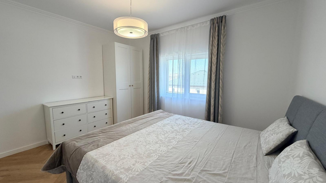 Casă în Corușu: design Premium, mobilier Custom și teren generos 725mp