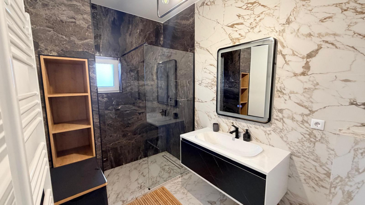 Casă în Corușu: design Premium, mobilier Custom și teren generos 725mp