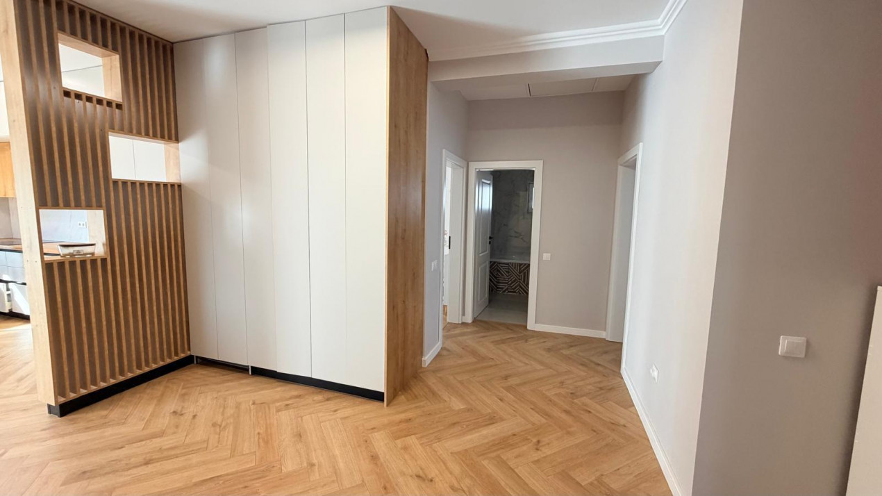 Casă în Corușu: design Premium, mobilier Custom și teren generos 725mp