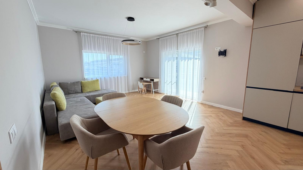 Casă în Corușu: design Premium, mobilier Custom și teren generos 725mp