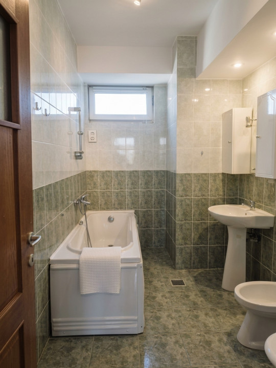 2 camere spațios, 62 mp plus balcon de 6 mp, Govora-Kaufland Mănăștur