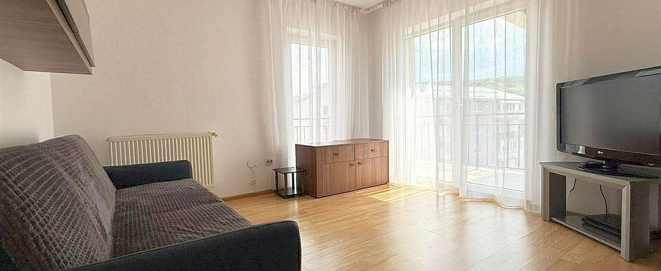 Apartament primitor cu 3 camere și o terasă spectaculoasă de 25 mp
