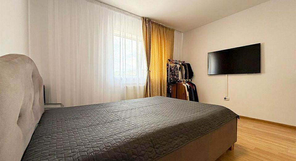 Apartament primitor cu 3 camere și o terasă spectaculoasă de 25 mp