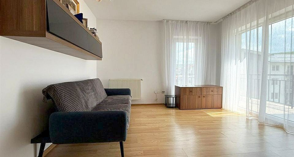 Apartament primitor cu 3 camere și o terasă spectaculoasă de 25 mp