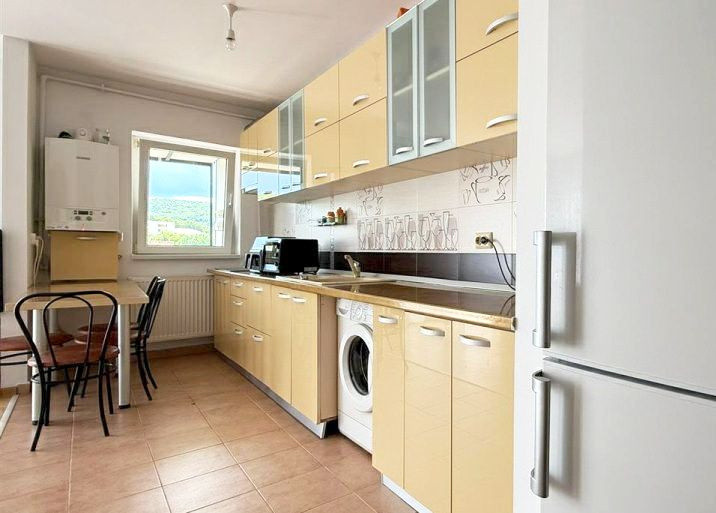 Apartament primitor cu 3 camere și o terasă spectaculoasă de 25 mp