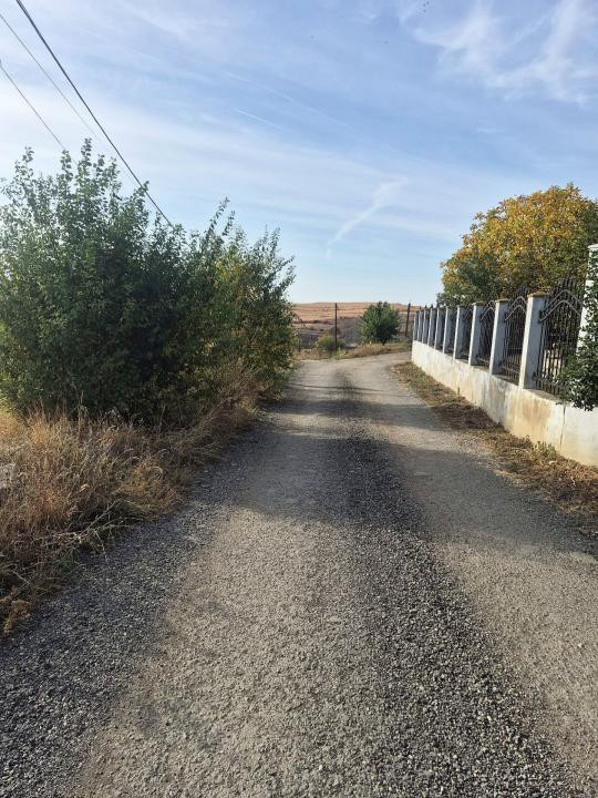 Teren intravilan 756 mp în Chinteni cu vedere spre lac, nu necesită PUZ!