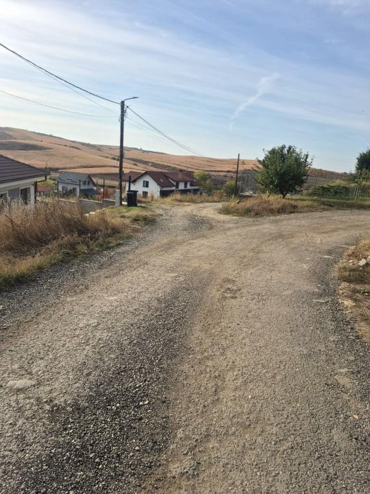 Teren intravilan 756 mp în Chinteni cu vedere spre lac, nu necesită PUZ!